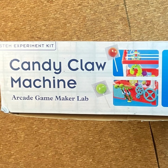 Candy Claw Machine STEM Kit Arcade Game Maker Lab Thames & Kosmos New Open Box - Picture 8 of 9